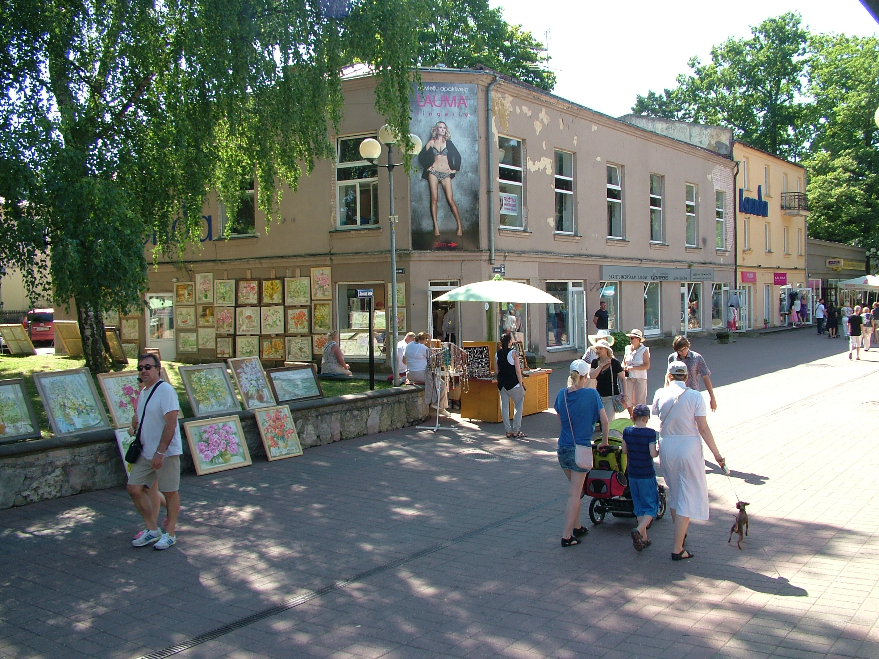 Bij. kino "Eden"